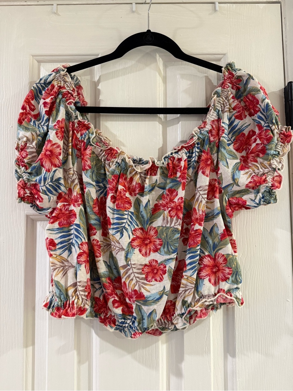 American Eagle Outfitters Cream Floral Off-Shoulder Crop Top